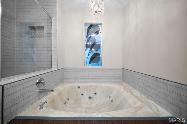 330 Morristown Court, Chesterfield, MO 63017