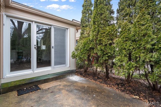 330 Morristown Court, Chesterfield, MO 63017