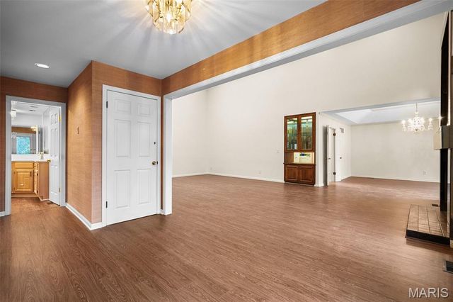 330 Morristown Court, Chesterfield, MO 63017