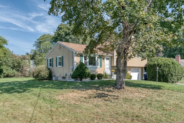 49 Lancaster Road, Glastonbury, CT 06033