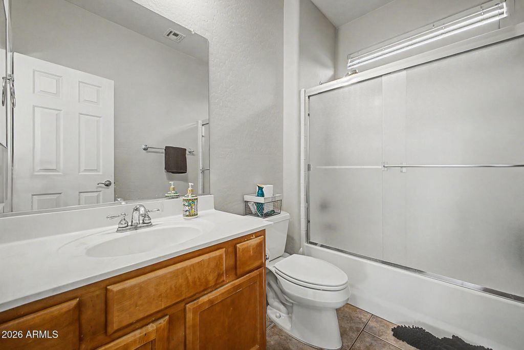 Image 27 of property listing at 133 N 109TH Drive, Avondale, AZ 85323