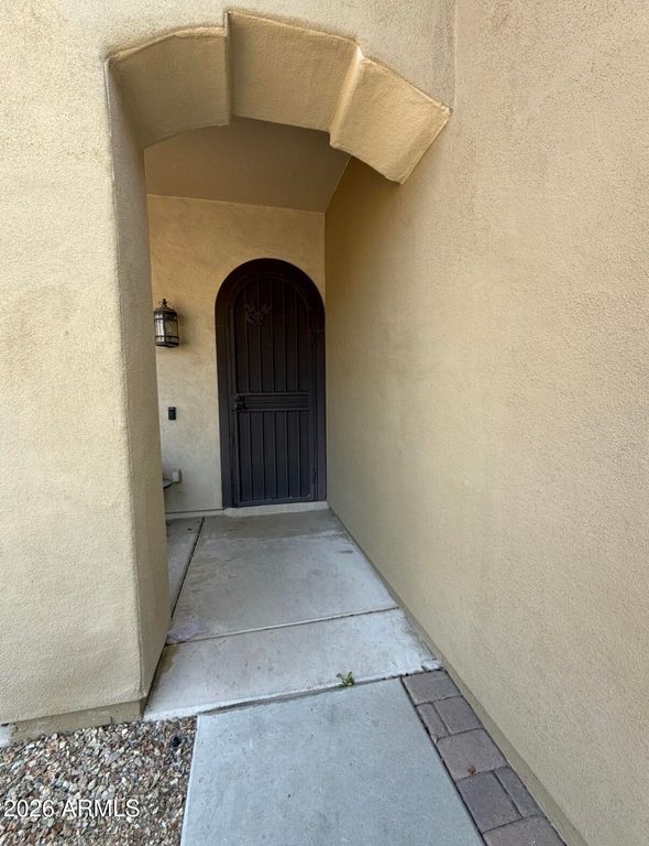 Image 3 of property listing at 133 N 109TH Drive, Avondale, AZ 85323
