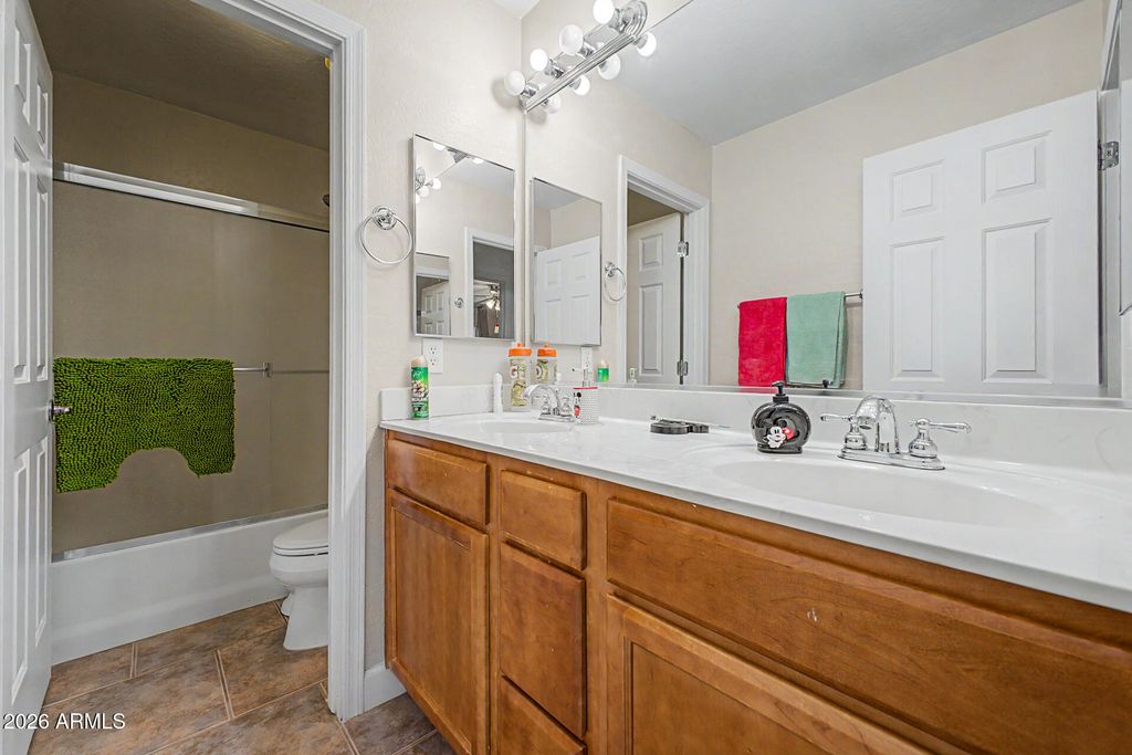 Image 30 of property listing at 133 N 109TH Drive, Avondale, AZ 85323