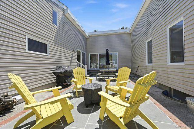 930 Cedar Lane, East Marion, NY 11939