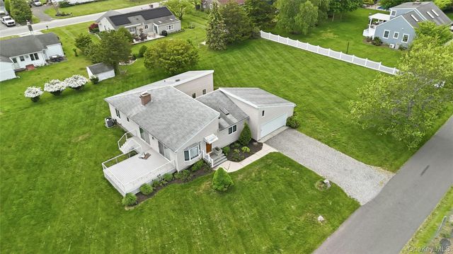 930 Cedar Lane, East Marion, NY 11939