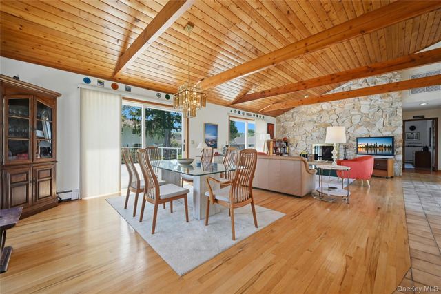 930 Cedar Lane, East Marion, NY 11939