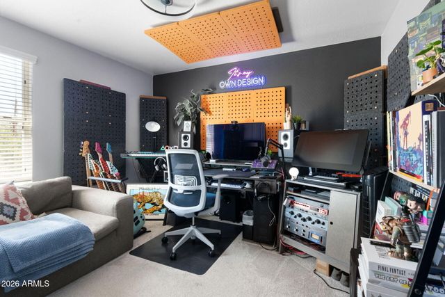 735 E GARY Lane, Phoenix, AZ 85042