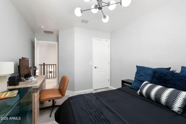 735 E GARY Lane, Phoenix, AZ 85042