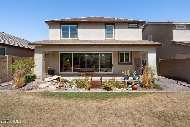 735 E GARY Lane, Phoenix, AZ 85042