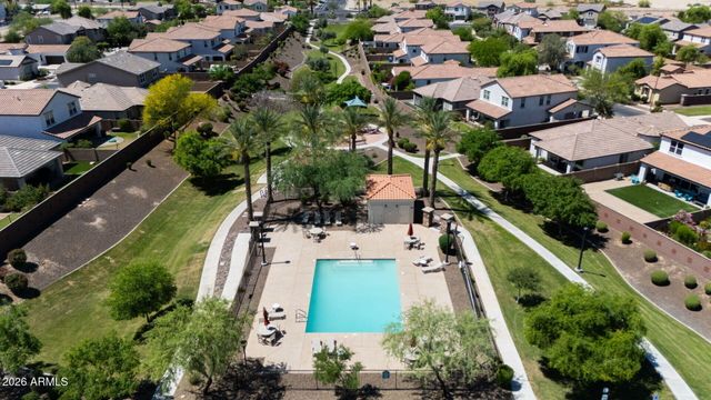 735 E GARY Lane, Phoenix, AZ 85042