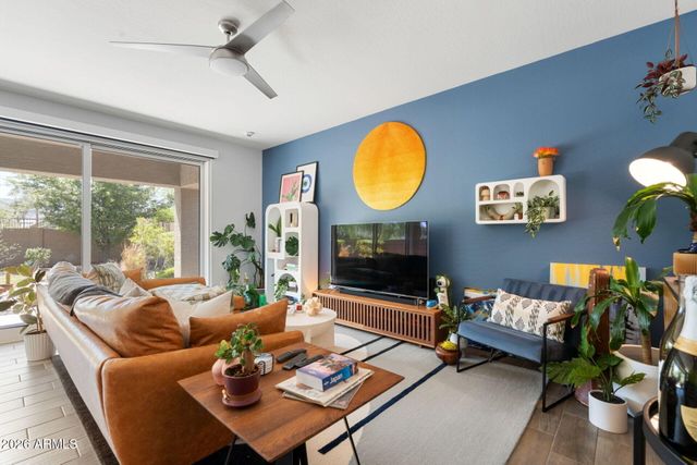 735 E GARY Lane, Phoenix, AZ 85042