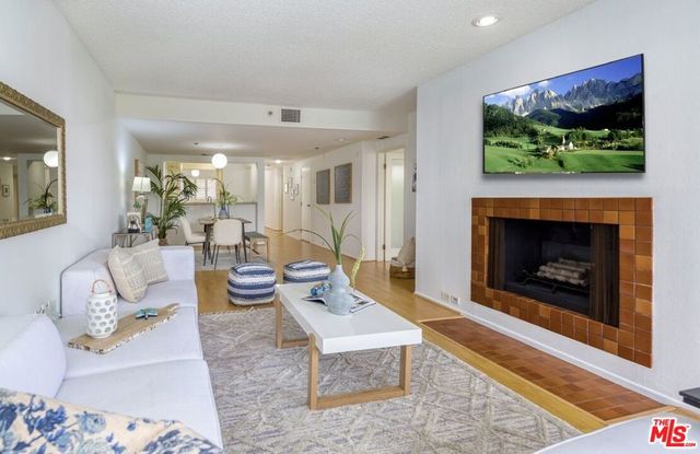 2930 Neilson Way 406, Santa Monica, CA 90405