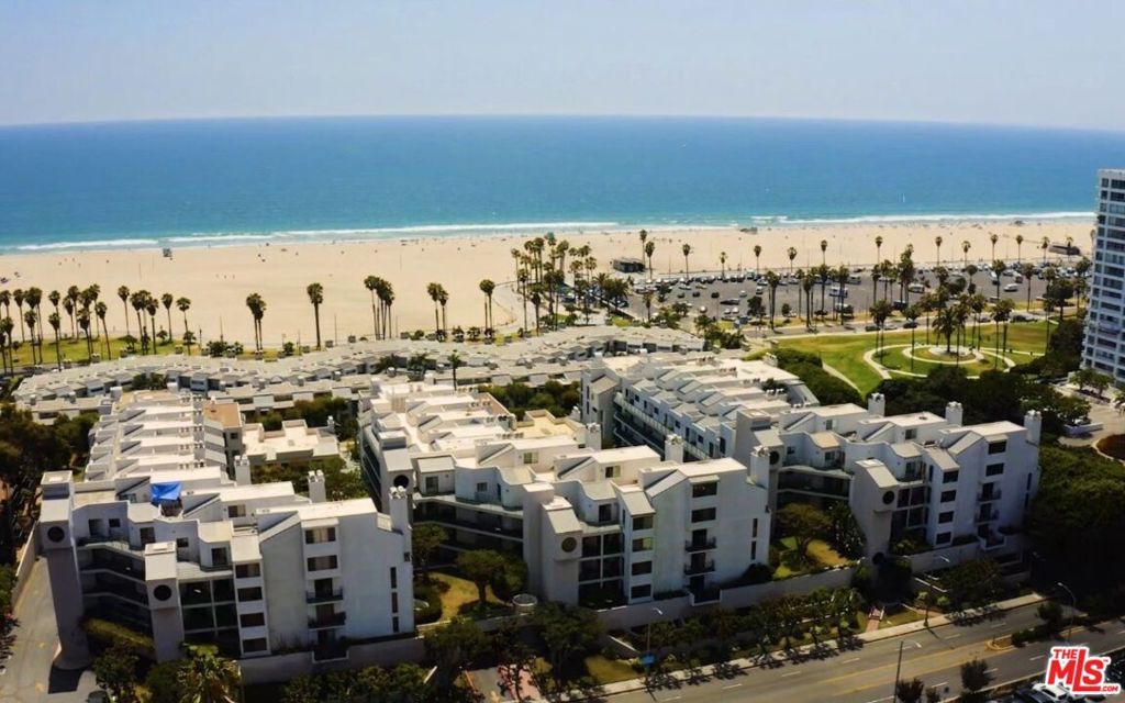 2930 Neilson Way 406, Santa Monica, CA 90405