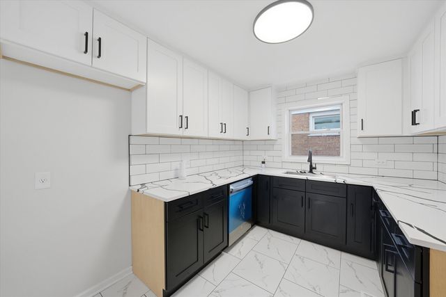 14223 University Avenue, Dolton, IL 60419