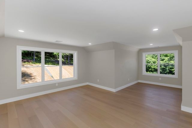 93 Sheep Pasture Rd, Southwick, MA 01077