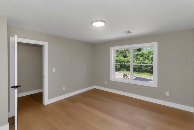 93 Sheep Pasture Rd, Southwick, MA 01077