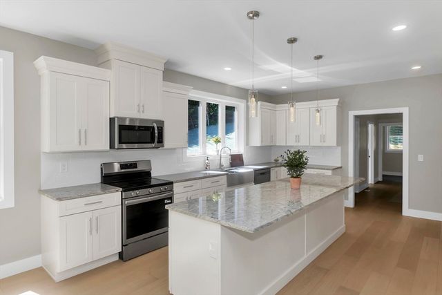 93 Sheep Pasture Rd, Southwick, MA 01077