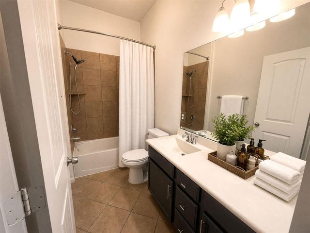 129 Autumn Forest Lane, Conroe, TX 77384