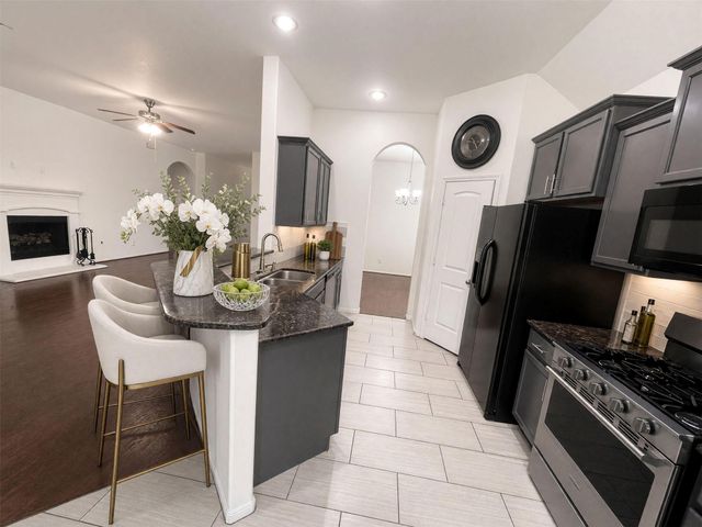 129 Autumn Forest Lane, Conroe, TX 77384