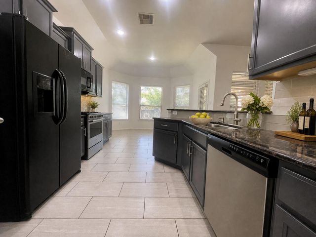 129 Autumn Forest Lane, Conroe, TX 77384