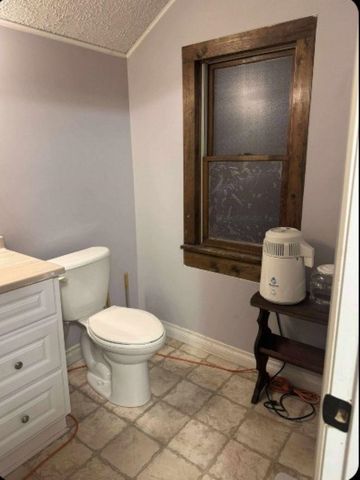 216 S Chapman Street, Chesaning, MI 48616