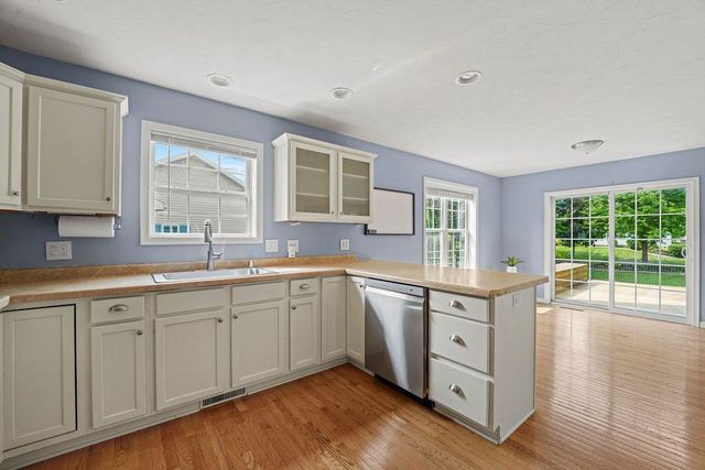 4111 N TRAILWAY LANE, Appleton, WI 54913