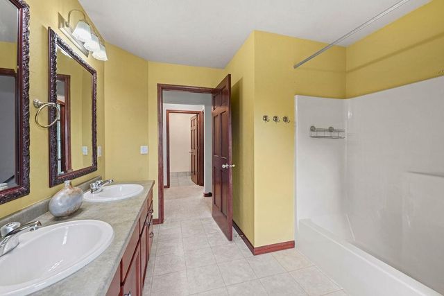 4111 N TRAILWAY LANE, Appleton, WI 54913