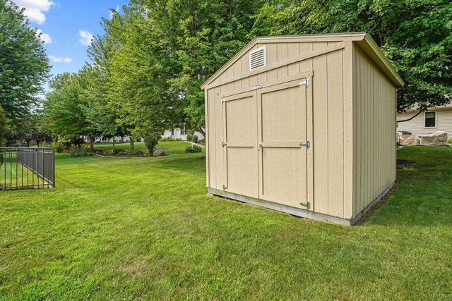 4111 N TRAILWAY LANE, Appleton, WI 54913