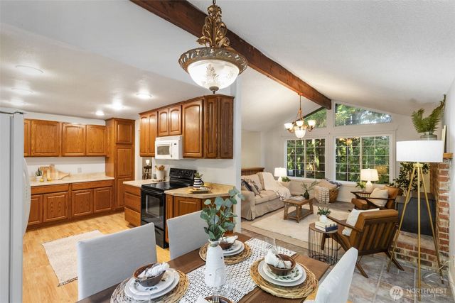 3840 NE Iverson Road, Poulsbo, WA 98370