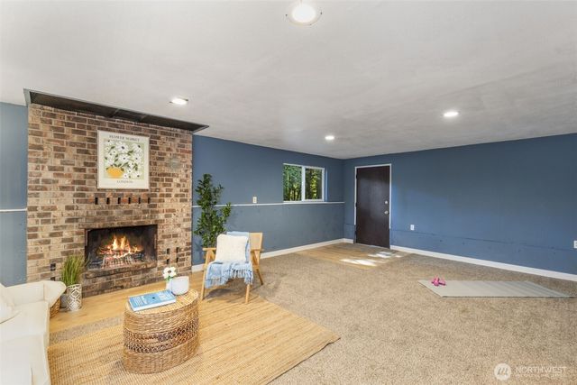 3840 NE Iverson Road, Poulsbo, WA 98370