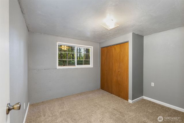 3840 NE Iverson Road, Poulsbo, WA 98370