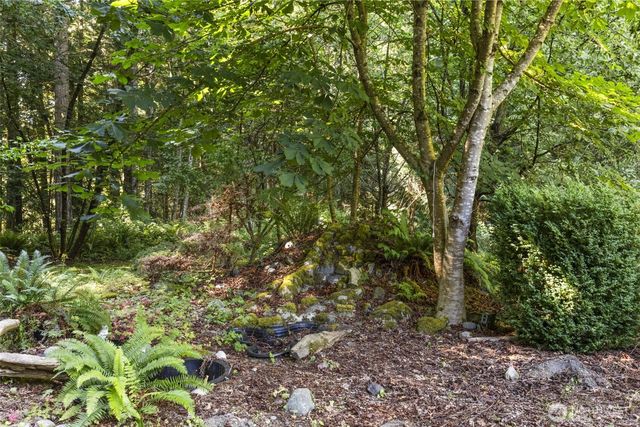 3840 NE Iverson Road, Poulsbo, WA 98370