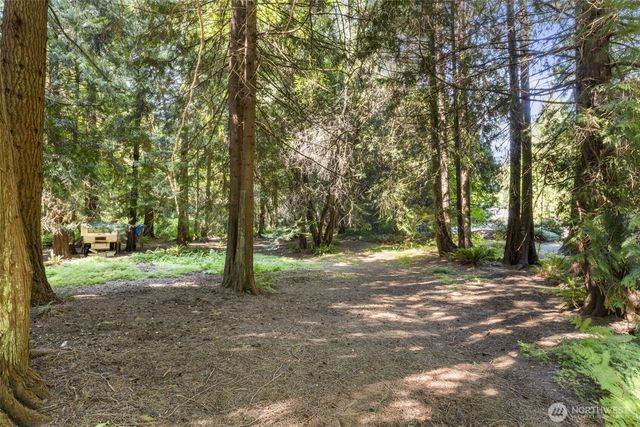 3840 NE Iverson Road, Poulsbo, WA 98370