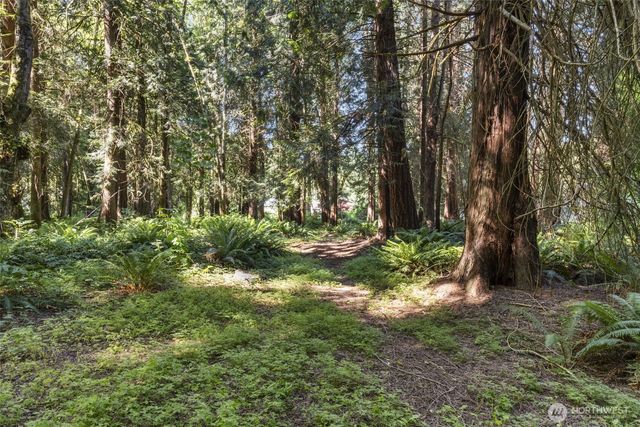 3840 NE Iverson Road, Poulsbo, WA 98370