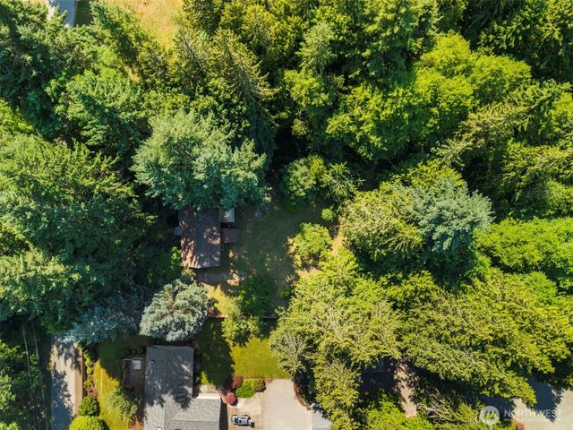 3840 NE Iverson Road, Poulsbo, WA 98370