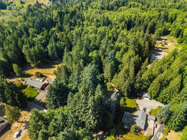 3840 NE Iverson Road, Poulsbo, WA 98370