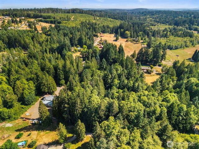 3840 NE Iverson Road, Poulsbo, WA 98370