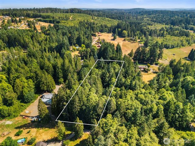 3840 NE Iverson Road, Poulsbo, WA 98370