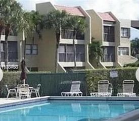 240 Lakeview Dr 312, Weston, FL 33326