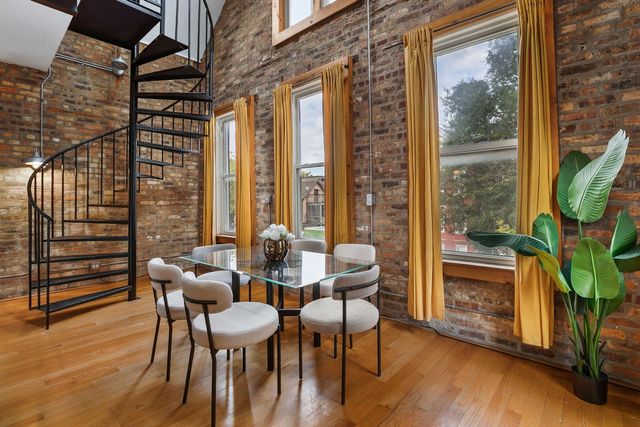 2042 N Winchester Avenue 2E, Chicago, IL 60614