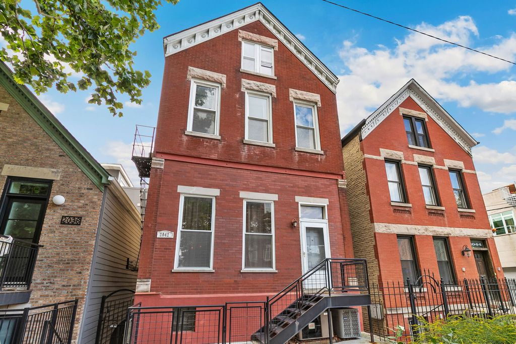 2042 N Winchester Avenue 2E, Chicago, IL 60614