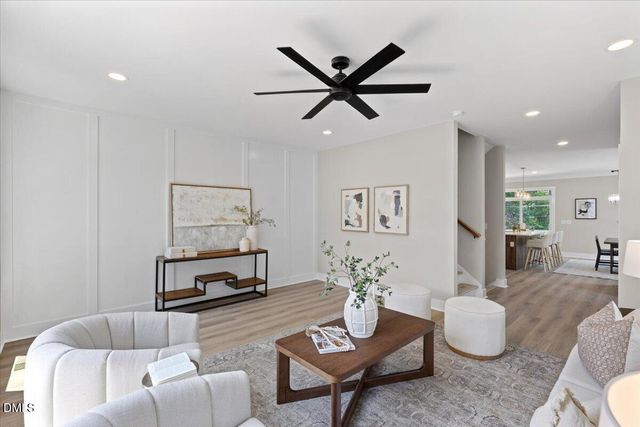 720 Oakwood Avenue 101, Raleigh, NC 27601