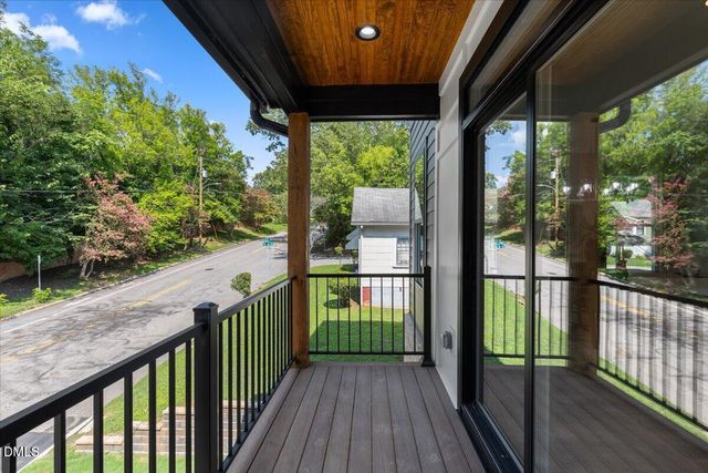 720 Oakwood Avenue 101, Raleigh, NC 27601