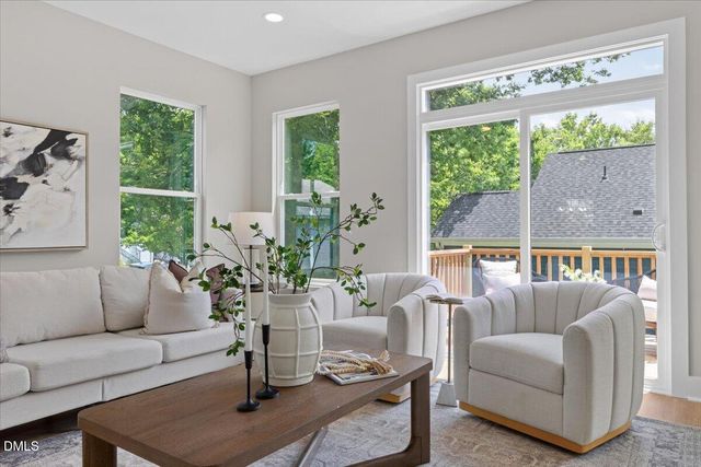 720 Oakwood Avenue 101, Raleigh, NC 27601