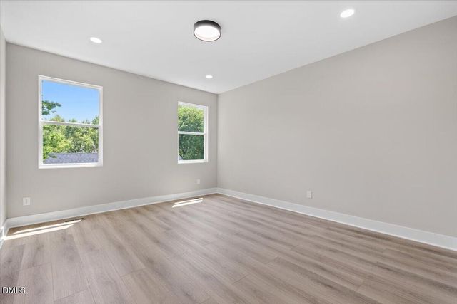 720 Oakwood Avenue 101, Raleigh, NC 27601