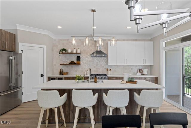 720 Oakwood Avenue 101, Raleigh, NC 27601