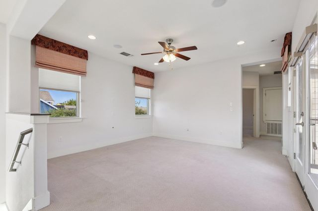 6000 Baythorne DR, Austin, TX 78747