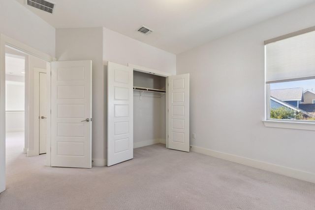 6000 Baythorne DR, Austin, TX 78747