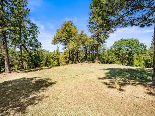 2800 La Paz Rd, Placerville, CA 95667