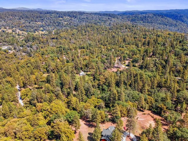 2800 La Paz Rd, Placerville, CA 95667